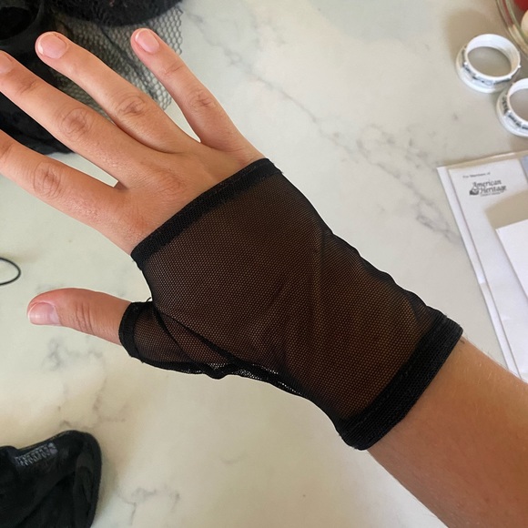 Assorted Costume Gloves - Picture 9 of 9